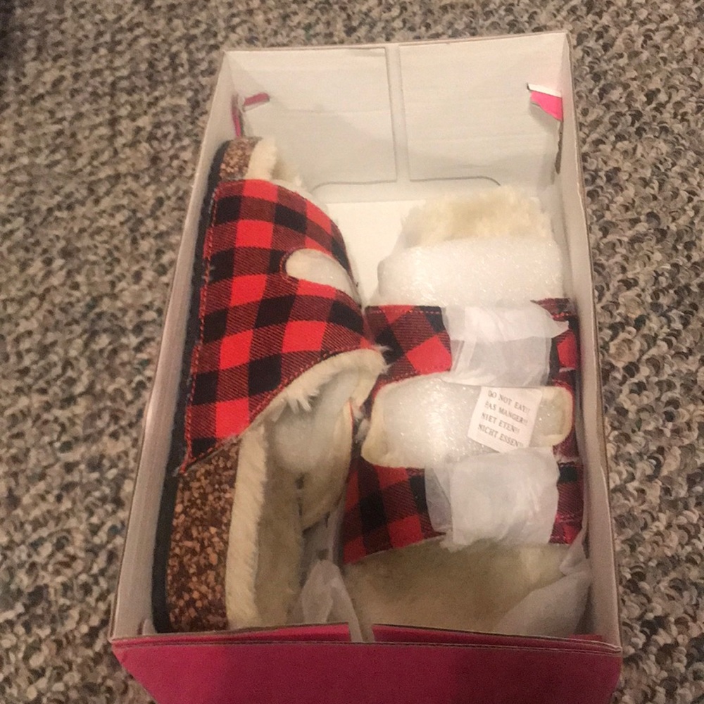 Corkys red plaid Sandles